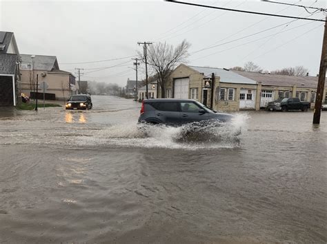 Thunderstorm Causes Flooding At Five Corners The Martha S Vineyard Times
