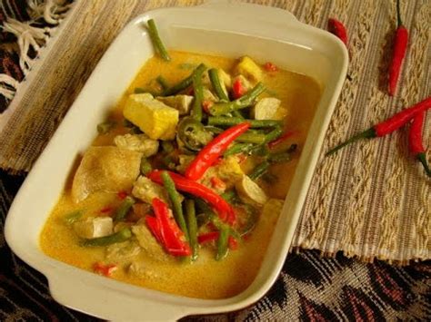 Sering dikonsumsi baik sebagai lalapan (mentah), maupun dimasak dalam berbagai jenis masakan. Resep Cara Membuat Masakan Tumis Sayur Tempe Kacang ...