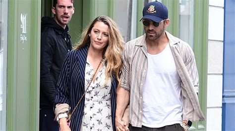 Blake Lively And Ryan Reynolds Hold Hands In Paris Photo Hollywood Life