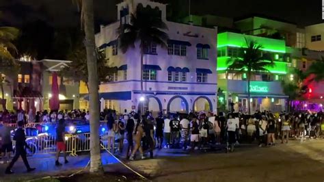 3 People Were Injured In Miami Beach Shooting During Crowded Spring