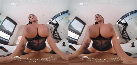 Curvy Slovak Babe With Huge Tits Makes Sure You Will Be Satisfied Vr