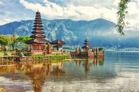 Destinasi Favorit Dunia Ini 5 Latar Belakang Bali Jadi Daerah Wisata