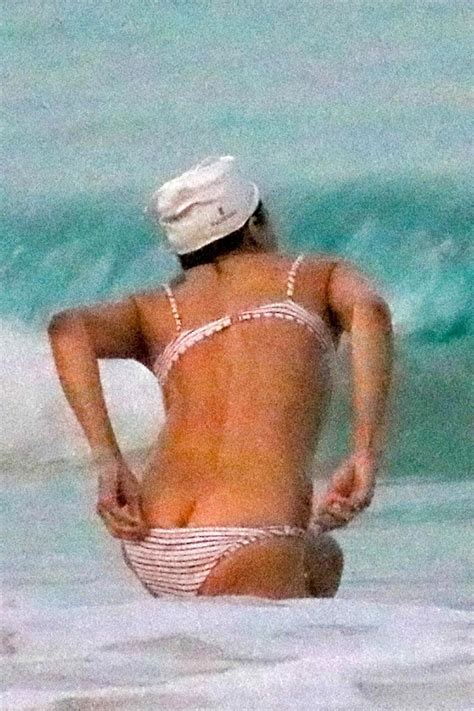 Michelle Rodriguez Nip Slip — Lesbian Actress Is Sexy