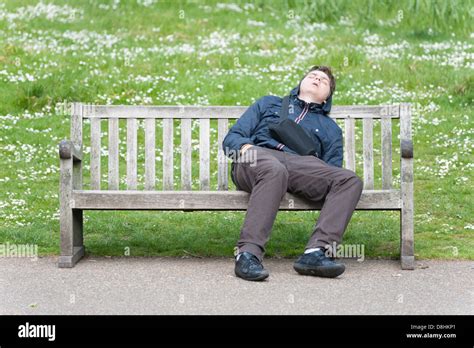 Man Asleep Nap Bench Hi Res Stock Photography And Images Alamy