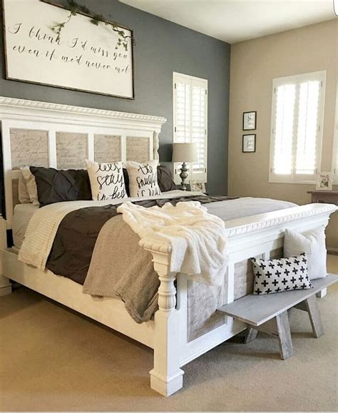 By definition, the master bedroom is usually the largest one in the house but there are also other elements that capture the essence of the concept. 120 Home Decor For Farmhouse Master Bedroom Ideas (6 ...