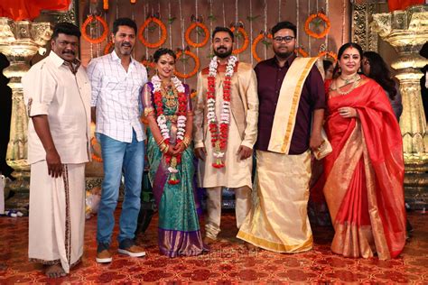 Actor parthiban and seetha 's second daughter abhinaya got married recently to naresh karthik, who is actor mrr vasu's daughter sathya jayachandran's son. Parthiban daughter Keerthana Akshay Wedding Photos | New ...