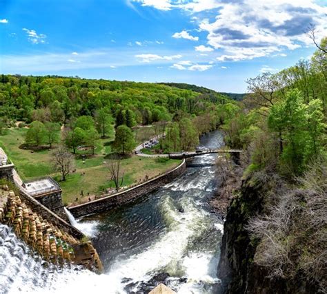 Premium Photo The Croton Gorge Water Falls In Westchester County New York