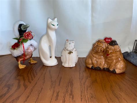 Lot 323 Animal Figurines Just Right Estate Sales