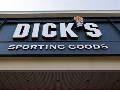 Oregon 20 Year Old Sues Dicks Sporting Goods For Refusing To Sell