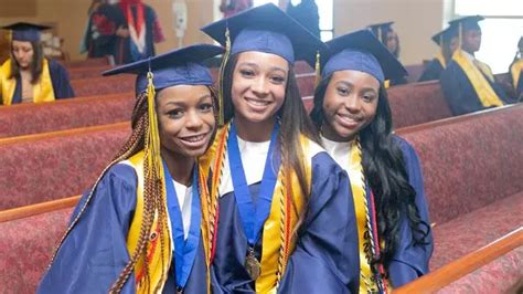 Life School Oak Cliff Earns Special Distinction For Postsecondary Readiness