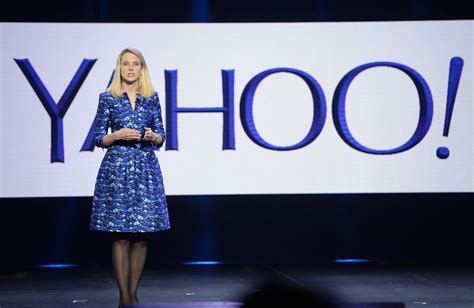 Yahoos Marissa Mayer Gets Reprieve From Hacking Criticism Wsj