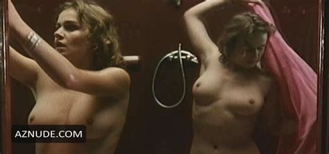Sandrine Bonnaire Nue Dans Film Inconnu Topless Sein Pubis Sexiezpix Web Porn