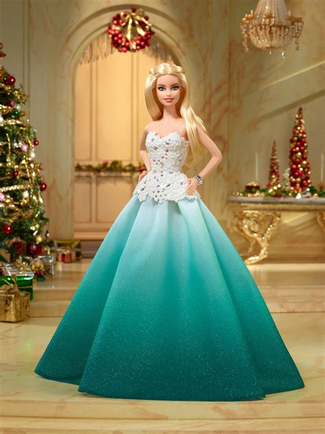 New Barbie 2016 Holiday Exclusive Doll Christmas Edition T For