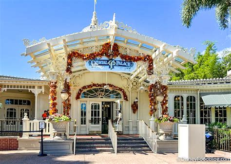 Reservations Now Open For Character Breakfast At The Crystal Palace In