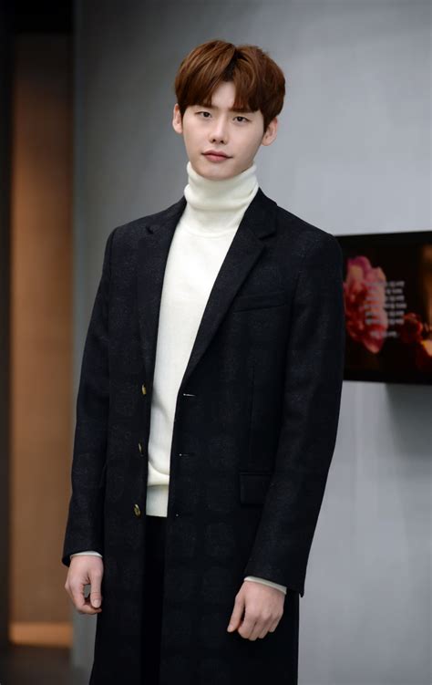 He quickly crossed over into acting, debuting in the. Photo: HD 03/12/2014 Lee Jong Suk @ Pinocchio... | With종석