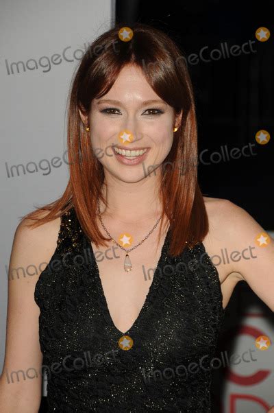 Ellie Kemper Pictures And Photos