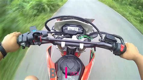Dry weight is 107.6kg, 2.3kg lighter than the previous model. CARA MUDAH dan MURAH MENAIKKAN TOP SPEED HONDA CRF 150 L ...