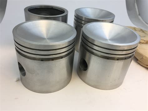 Austin Healey 100 4 Forged 40 Over Piston Set Nos Sports And Classics