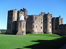 Day Tour to Alnwick Castle & Northumbria - Scotland Welcome
