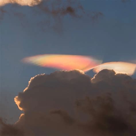 Iridescent Cloud Over Kentucky Todays Image Earthsky