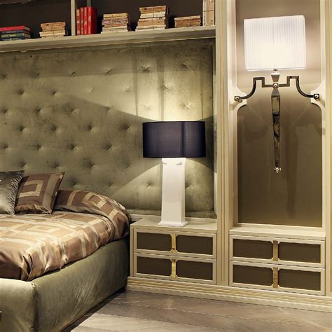 Master bedroom sets come in eastern king, california king and queen. Master bedroom (bedroom set) Queen, Formitalia - Luxury ...