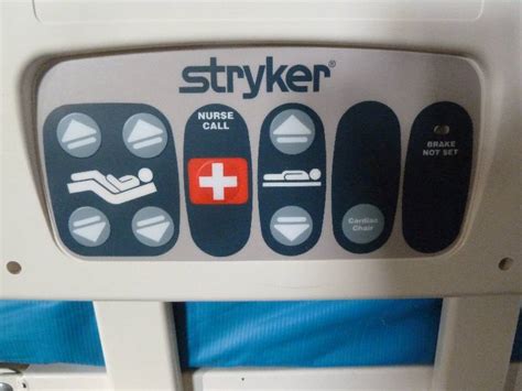 Stryker Critical Care Power Motorized Adjustable Hospital Nursing Home