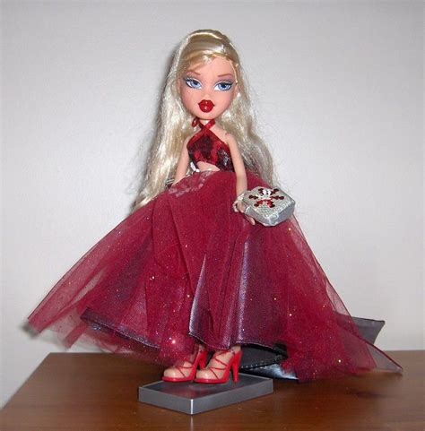 bratz holiday 2004 cloe red american girl doll sets bratz doll american girl doll