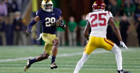 Report 4 Notre Dame Players Dismissed From Team