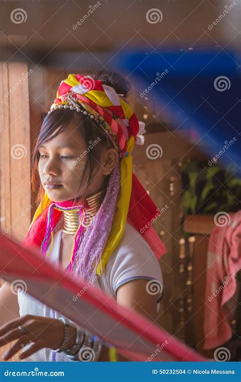 Inle Lake Myanmar November 30 2014 An Unidentified Girl Of