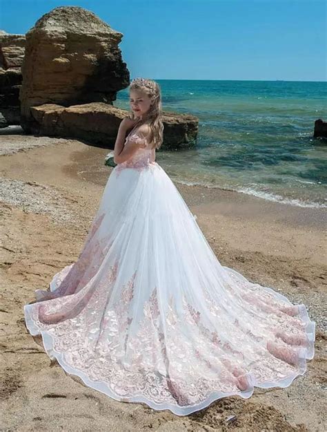Elegant Flower Girl Dresses For Weddings Ball Gown Cap Sleeves Tulle