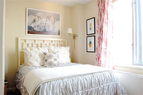 Traditionally, bohemian design…or boho style has always pointed towards white walls. Magnificent jessica simpson bedding in Bedroom Shabby chic ...