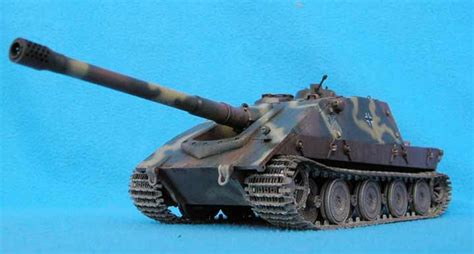The largest of the entwicklung series of tank designs intended to improve german armored vehicle production through standardization on cheaper, simpler to build vehicles. STUG E100 - Tank Destroyers - World of Tanks official forum