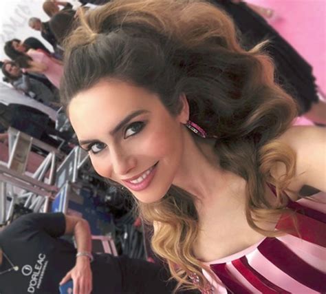Ángela Ponce La Primera Transexual Que Representará A España En Miss