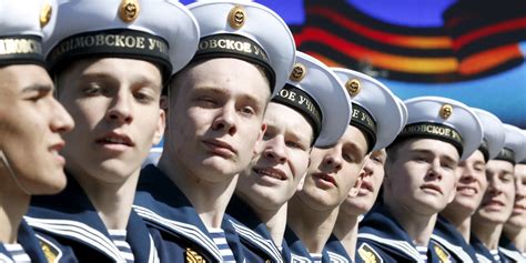 Female Naval Cadets Say Russia Not Ready For Women In Combat Roles
