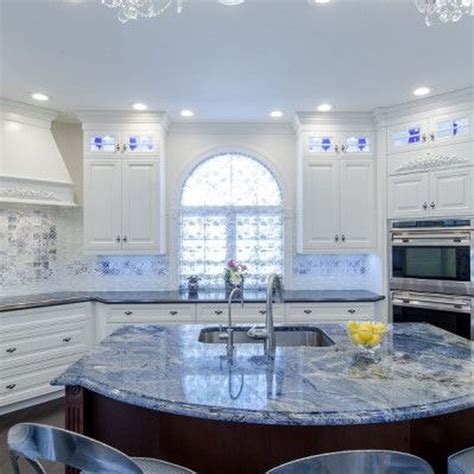 44 Inspiring Blue And White Kitchen Color Ideas Homyhomee White