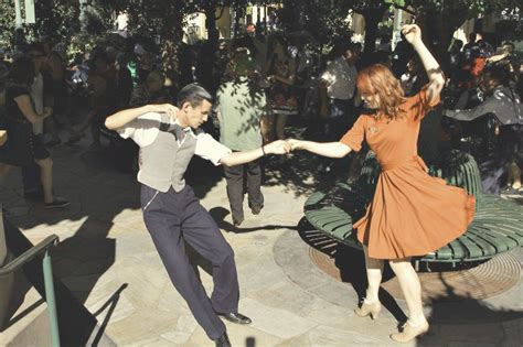 Swing Dancing 1940 S Fashion Vintage Clothing Vintage Dance Look
