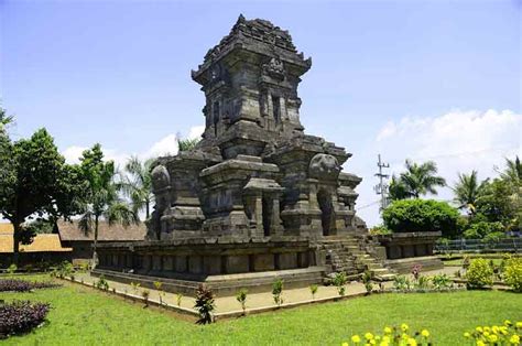 Sejarah Singkat Kerajaan Hindu Tarumanegara Mataram Kuno Kediri Dan