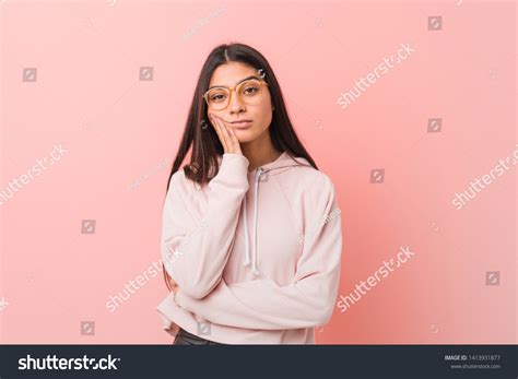 57146 Person Looking Bored Images Stock Photos And Vectors Shutterstock