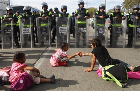 Humanitarian Crisis Declared As 5000 Migrants Reach Tijuana Cbs News