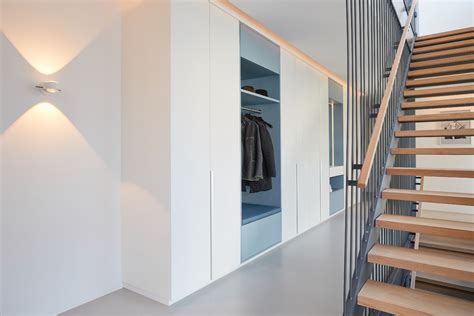 16 Superb Contemporary Hallway Designs That Will Connect Your Home In Style