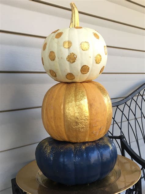 Stacked Pumpkins With Paint And Glitter Stacked Pumpkins Novelty Lamp