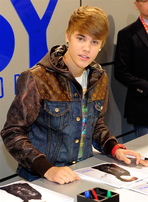 A Guide to Justin Bieber's Style over the Years | StyleCaster