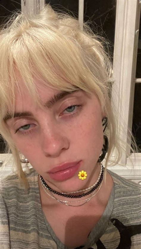 No need to wonder anymore if billie eilish's signature black hair with green roots look was just a dream. @serhatschafer in 2021 | Billie eilish, Billie, Blonde