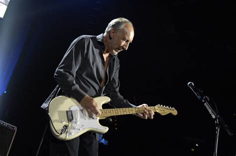 Pete Townshend Apologises Following Comments On Former Bandmates