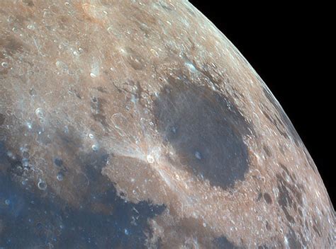 This High Res Moon Photo Was Made By A Self Taught Astrophotographer