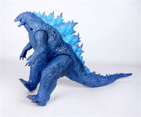 Кто победит в годзилле 25 марта на экраны вышел блокбастер «годзилла против конга» (godzilla vs. REVIEW: Playmates Toys Godzilla vs. Kong | Figures.com