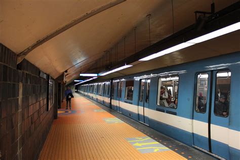 Orange Tile Blue Train Jean Talon Station Montreal Metro Flickr