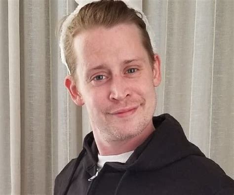 41,879 likes · 524 talking about this. Macaulay Culkin Biography - Childhood, Life Achievements ...