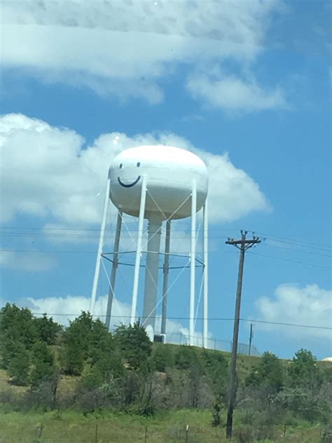 This Water Tower With A Smiling Face Rmildlyinteresting