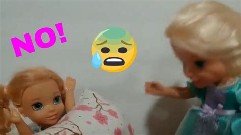 Elsa And Anna Toddlers Fightcome Play With Me Barbie New